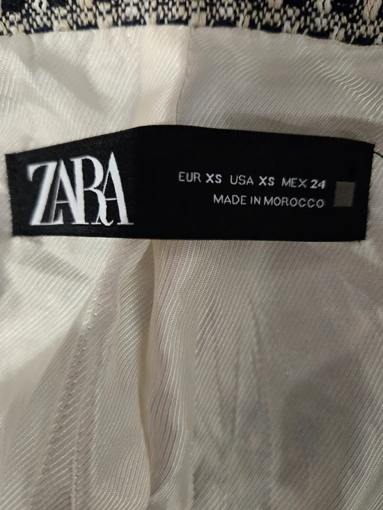 Zara Cream & Black Tweed Double-Breasted Blazer - Picture 5 of 5